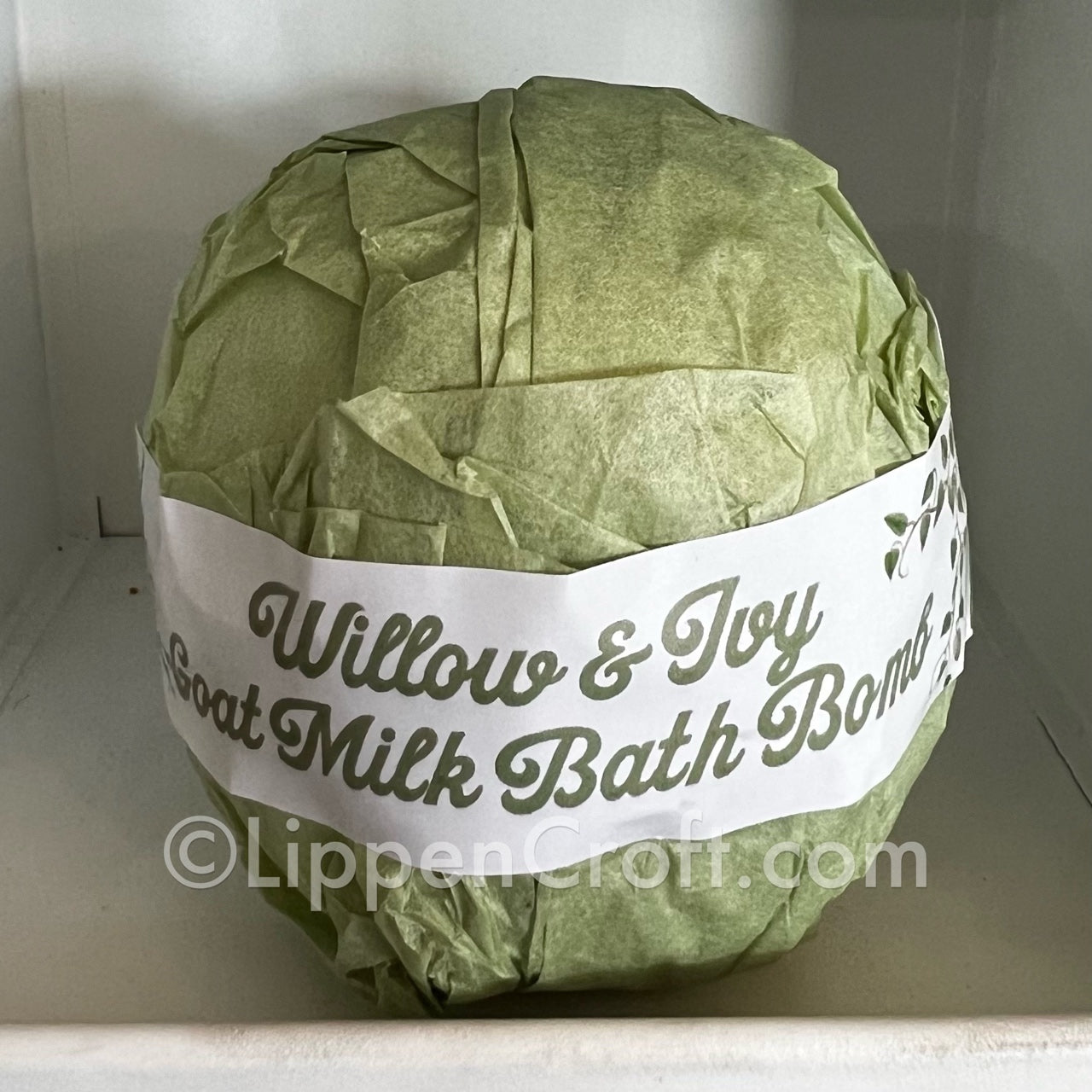Willow & Ivy Goat Milk Bath Bomb - Large